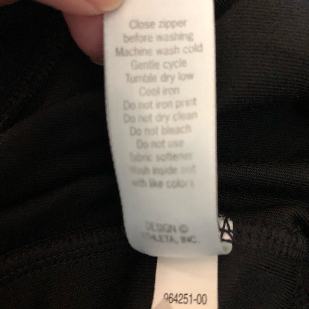 Athleta Performance Capris - Picture 8 of 9